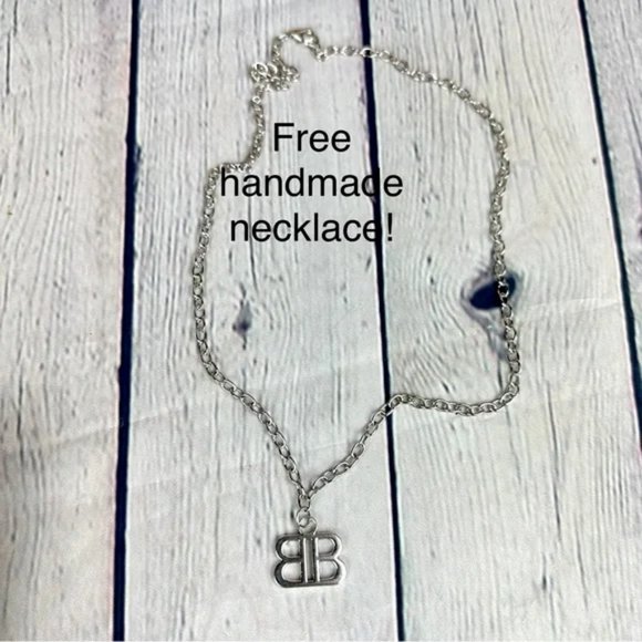 Balenciaga cream leather compact wallet bifold zippy and free charm necklace - Picture 16 of 16